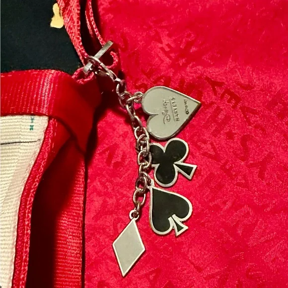 Harveys Seatbelt Bags X Disney - Queen of Hearts Foldover Purse - Picture 11 of 11